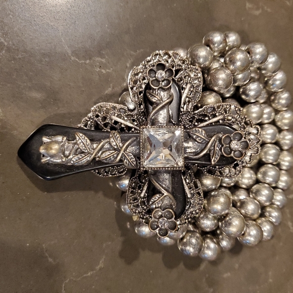 Cross stretch bracelet with rhinestones - Picture 5 of 6